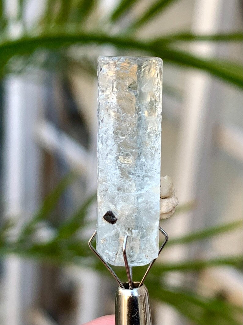 Water Blue Etched Aquamarine Crystal from Skardu Pakistan - 17.50 Carats