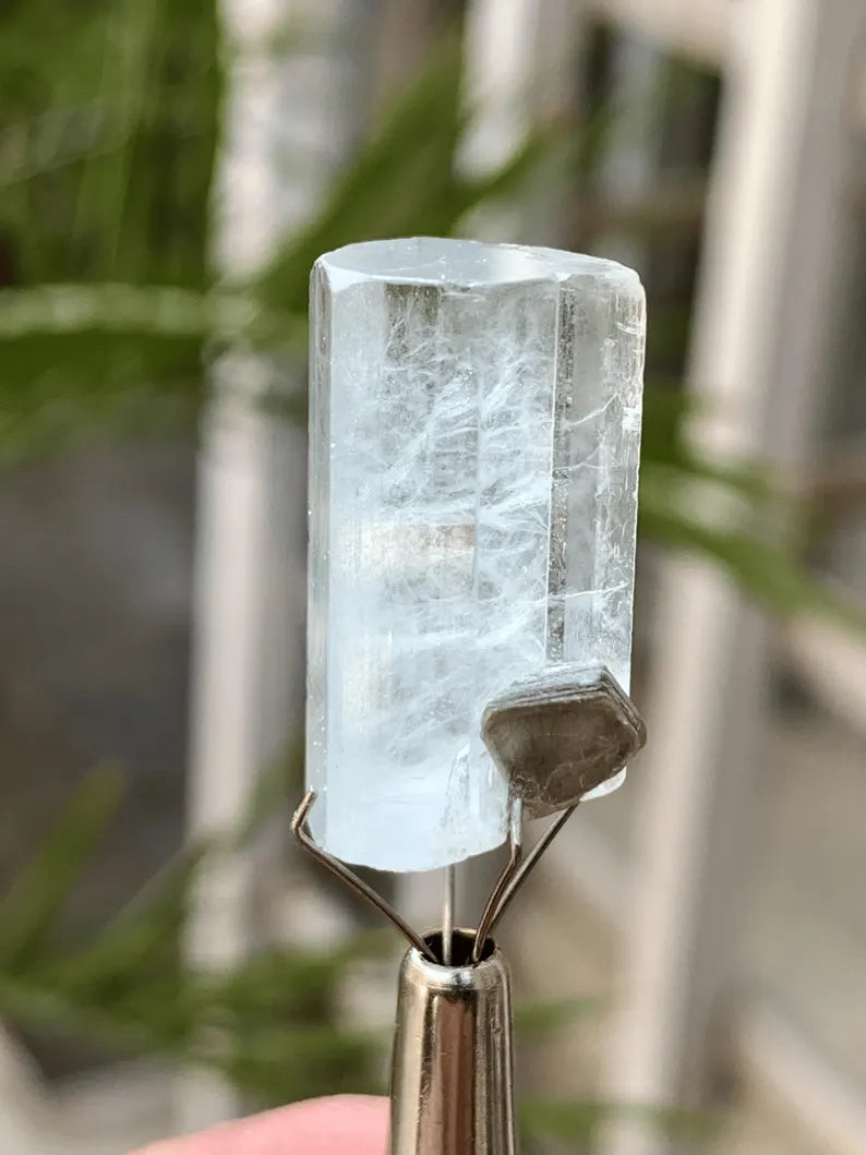 Transparent Sky Blue Aqumarine Crystal from Pakistan - 27.00 Carats