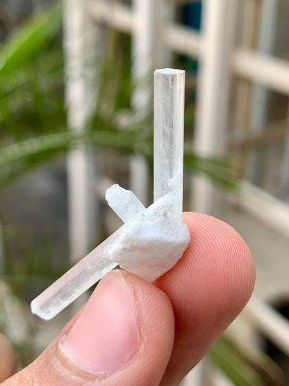 Unique Shape Aquamarine In Cro\ss from Pakistan - 8.00 Carats