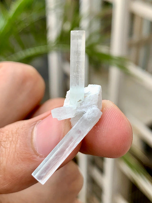 Unique Shape Aquamarine In Cro\ss from Pakistan - 8.00 Carats