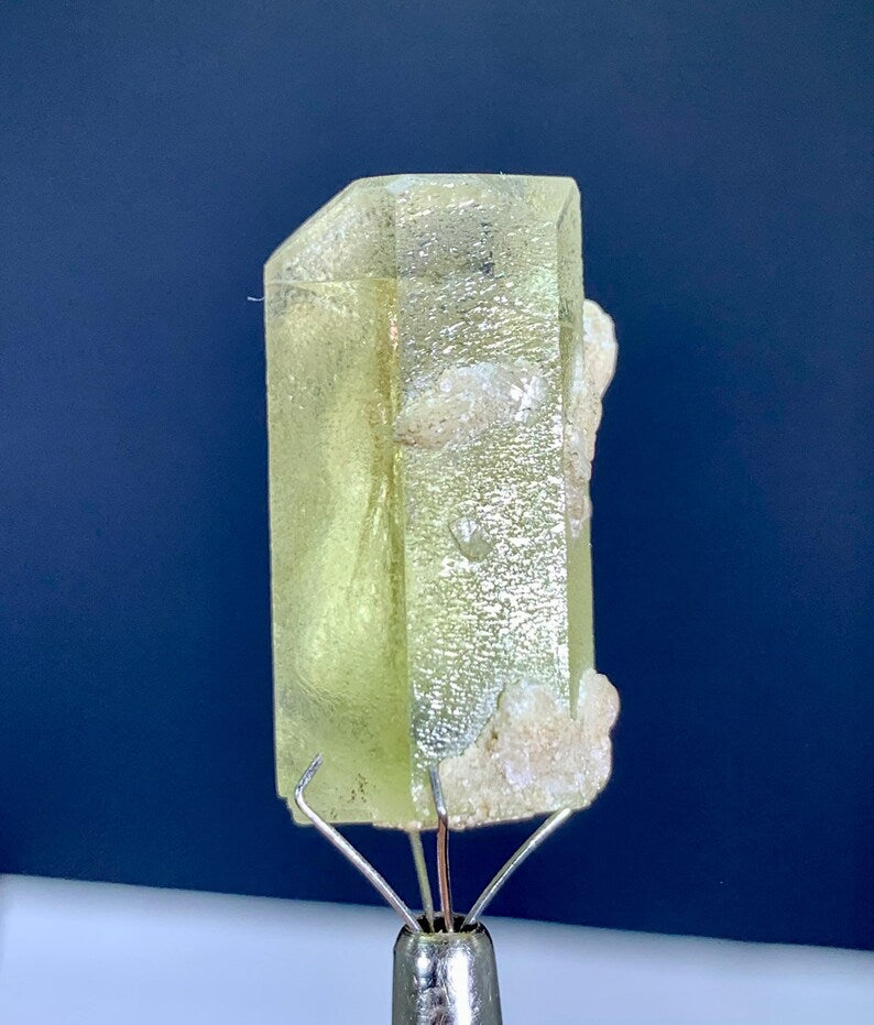 Natural Transparent yellow Helidoor Crystal from Pakistan - 07 Gram