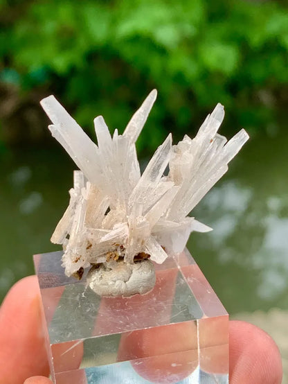 Natural Crystallized White Araginite Spikes from Pakistan - 8 Gram