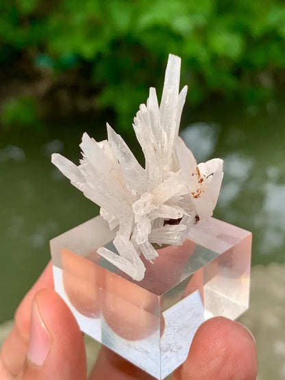Natural Crystallized White Araginite Spikes from Pakistan - 8 Gram