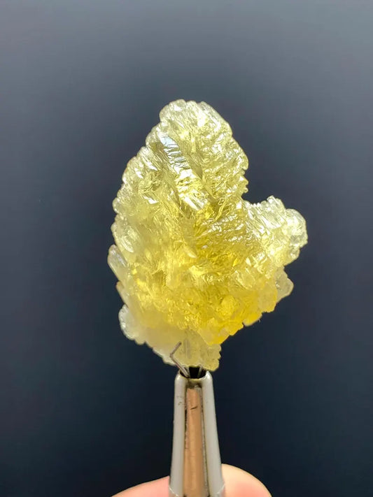 Natural Etched Yellow Heliodor Crystal Mineral from Pakistan - 42.00 Carats