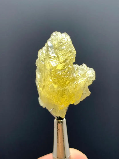 Natural Etched Yellow Heliodor Crystal Mineral from Pakistan - 42.00 Carats