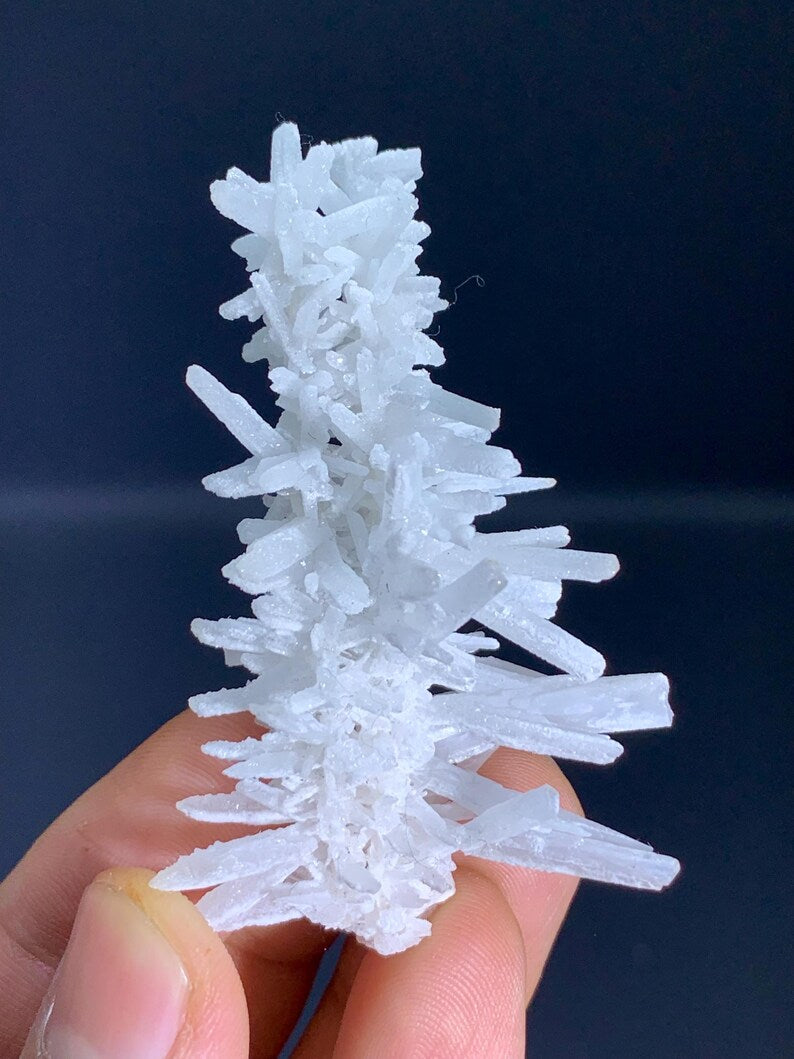 Rare White Aragonite Crystals SPikes from Pakistan - 13 Gram