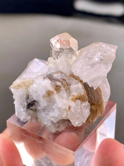 Diamond Cut Transparent Imperial Topaz  Crystal with Quartz and Mica combined from Pakistan - 30 Gram