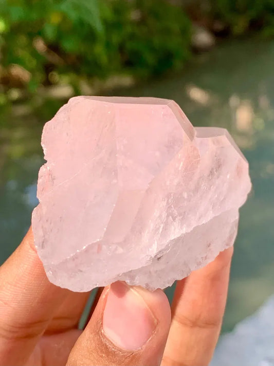 Natural terminated Pink Morganite Crystal from Afghanistan - 80 Gram