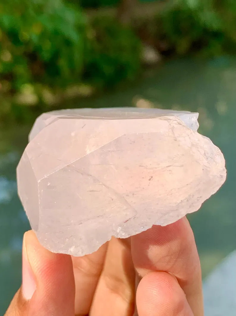 Natural terminated Pink Morganite Crystal from Afghanistan - 80 Gram