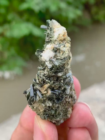 Natural Green Epidot Crystals Cluster on Matrix from Pakistan - 27 Gram