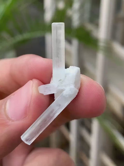 Unique Shape Aquamarine In Cro\ss from Pakistan - 8.00 Carats