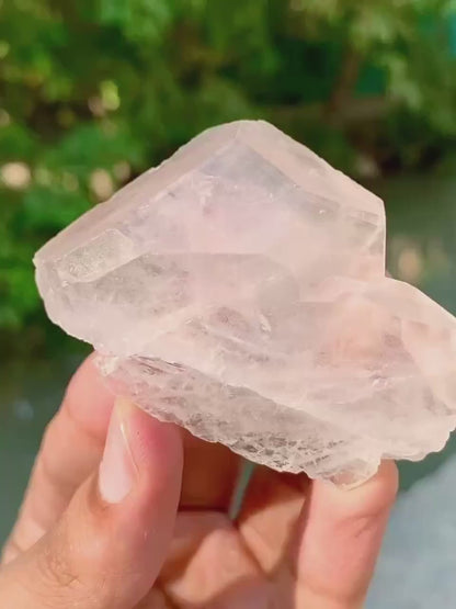 Natural terminated Pink Morganite Crystal from Afghanistan - 80 Gram